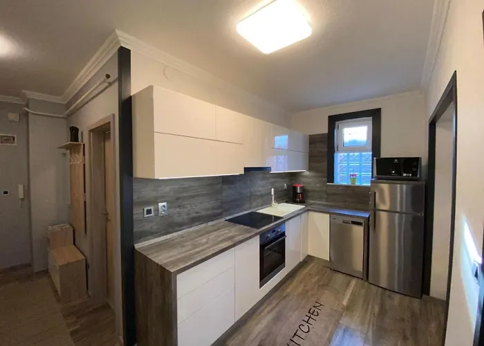 Mira Apartament *